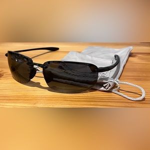 Maui Jim MJ-407-02 Sport Wrap Black Sunglasses Made In Japan